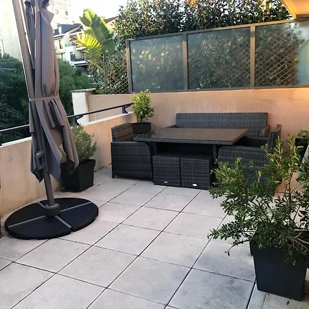 Toit Terrasse Dans Résidence Avec Piscine Appartement