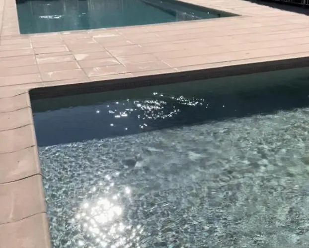 Daire Toit Terrasse Dans Avec Piscine